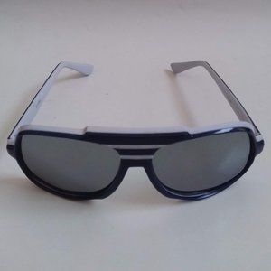 NWOT True Vintage retro sports aviator ski style sunglasses